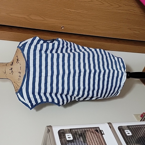 3x old navy white and blue stripes tank top. - Picture 3 of 3